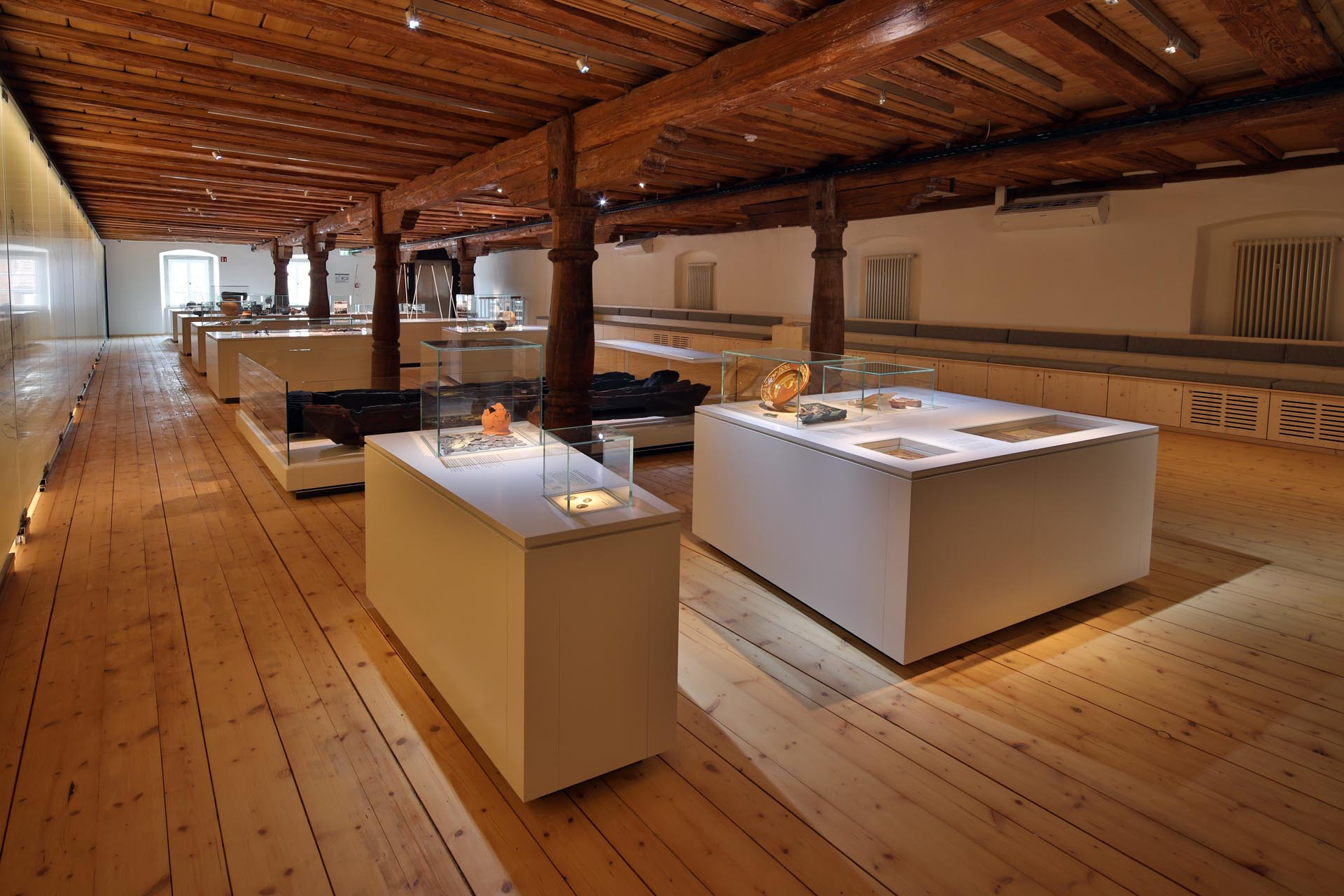 Blick in die Ausstellung des Arch&auml;ologiemuseums